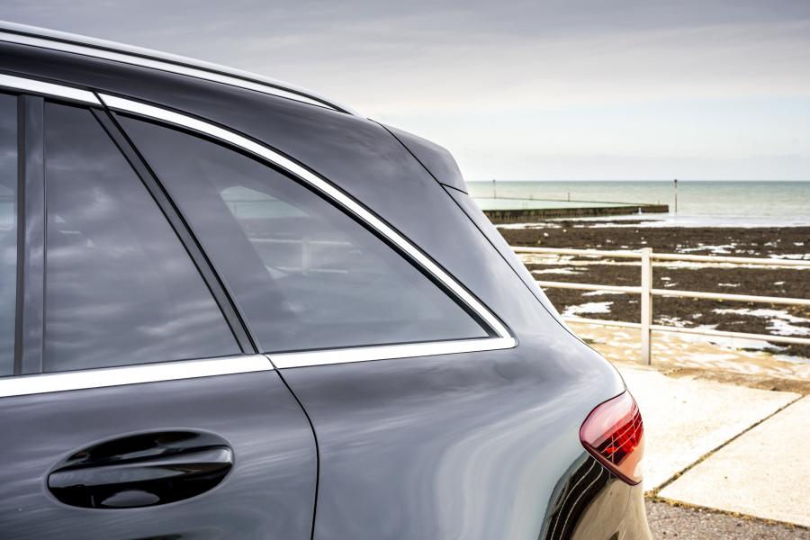 Детали экстерьера Mercedes-Benz GLC220 d 4Matic (X253) 2019 года  (UK) (фото 14 из 89)